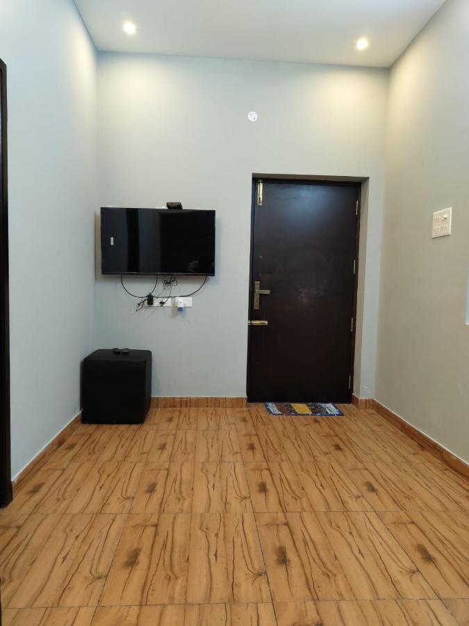 Jk - 4 Bhk Villa Jerkaud Kültér fotó