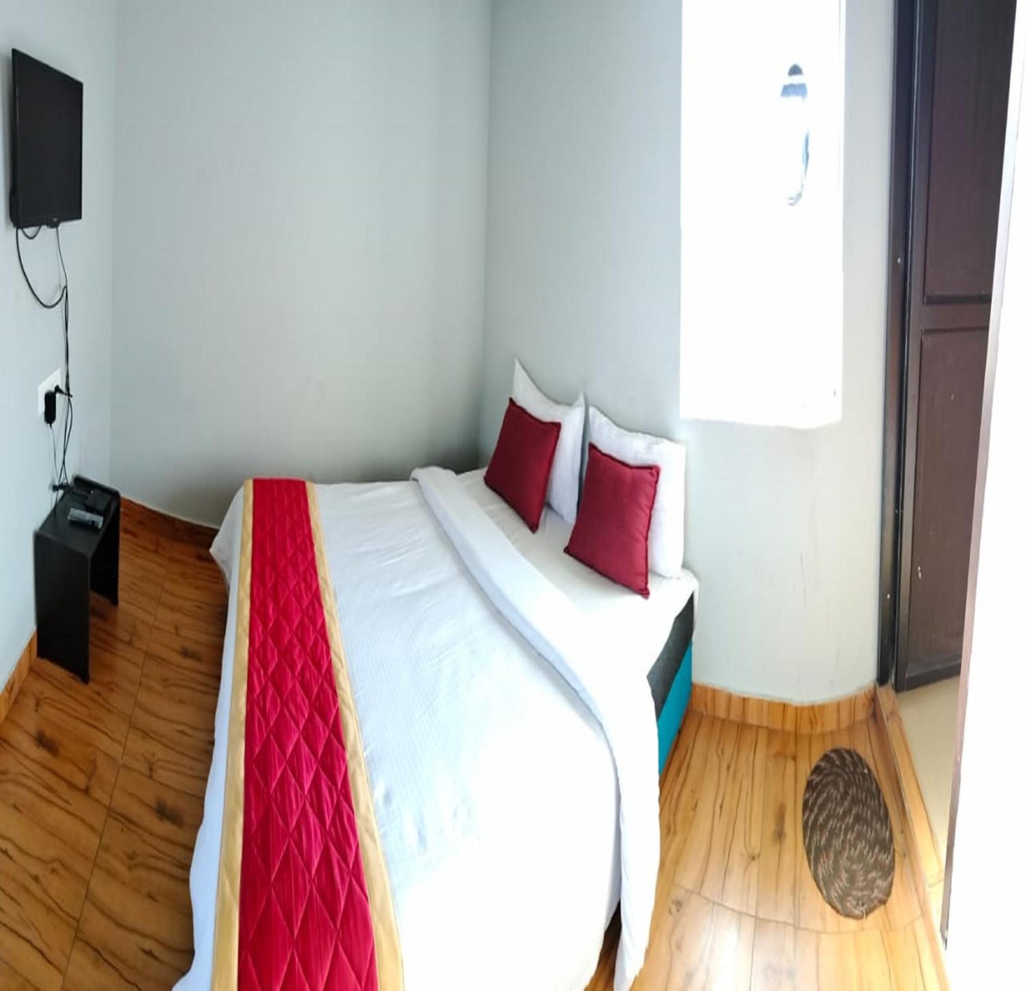 Jk - 4 Bhk Villa Jerkaud Kültér fotó